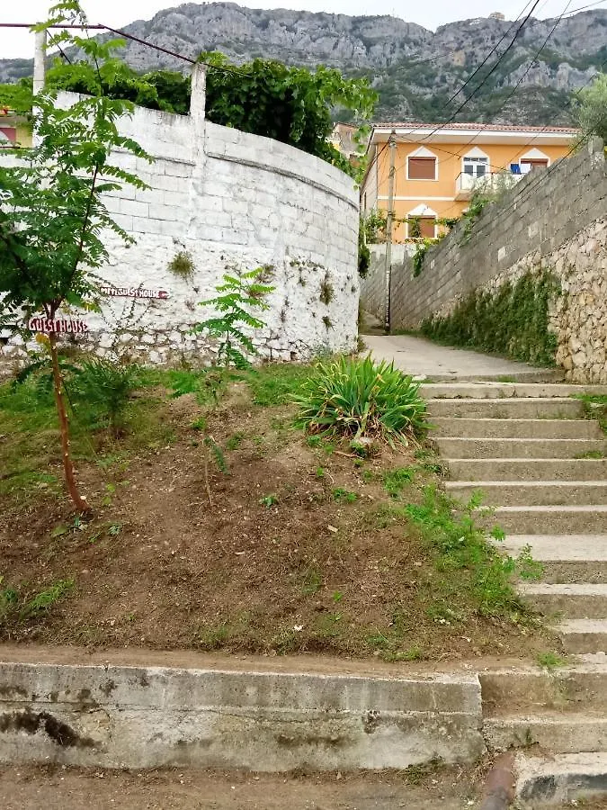 Meti Guest House Krujë